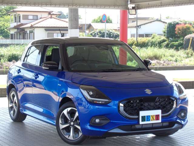 お車でのご来店は、常磐自動車道那珂ICより15分です。マツダとスズキ、そしてNEXTの大きな看板が目印です。電車でご来店のお客様はJR水郡線常陸大宮駅で下車してください。駅までお迎えに上がります。