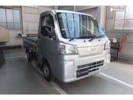 シルバーメタリック色で、汚れやキズが目立ちにくい色です。