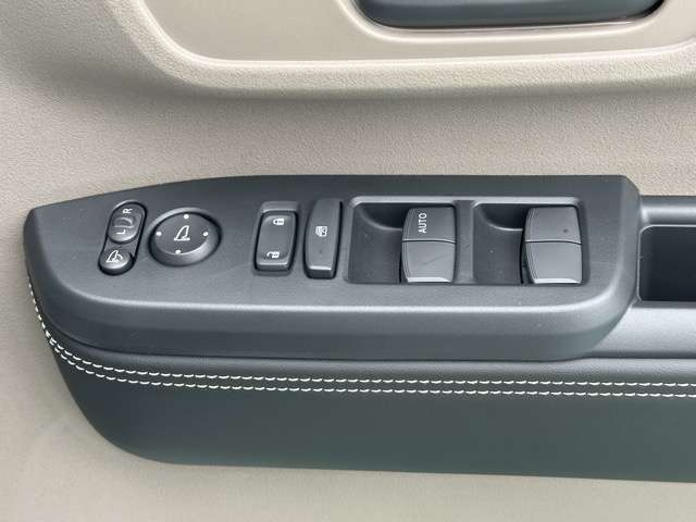 ★納車前に、当社の指定工場で納車前点検を行って納車しますので、安心してお乗りいただけます！もちろん、点検料は車両本体価格に含まれています！
