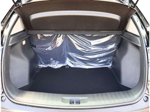 自社整備工場から板金工場、保険やローン等お車に関してはフルサポート！楽しいカーライフのお手伝いをぜひお任せください！自社板金工場・に加え、運輸支局指定工場にて、しっかり点検整備させて頂いております。