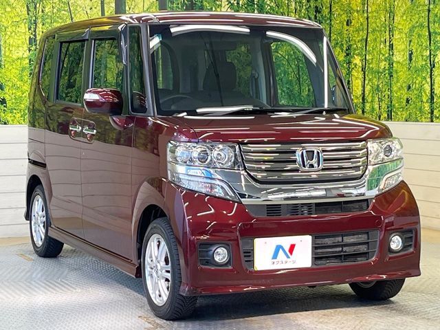 高透明度のガラス皮膜で撥水はもちろん、上質なツヤ・光沢を実現。紫外線や酸性雨から大切な愛車を保護し、色あせ・劣化を防止。「弾スプラッシュコート」、「弾プリミッサコート」からお選びいただけます。