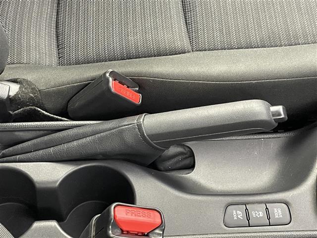 【運転席操作部】快適なドライブを楽しむための機能が装備されています！運転席から触れるので、使いやすいです！除菌プランいれていただくと、さらに清潔で安心していただけます！