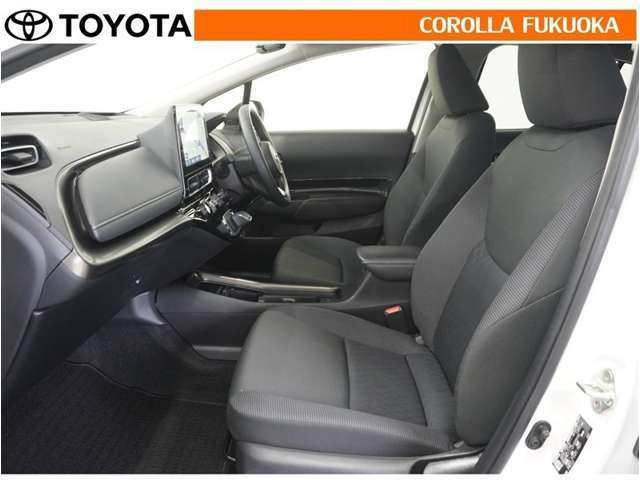 お客様にお座りいただくシートは、手作業で丁寧に洗浄いたしました。