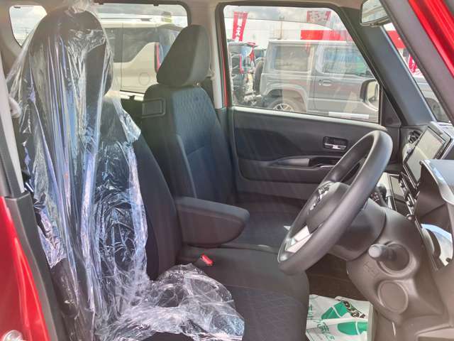 大切な愛車を見つけるお手伝いから始まり、ご購入後もできるだけ長く、安全にお乗りいただけるようにアフターサポートにも全力で取り組んでいます。