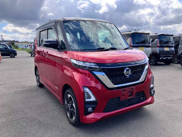 スズキ・ダイハツのサブディーラーとして全国販売優秀の実績！オールメーカーの軽未使用車・中古車はもちろんのこと、コンパクトカー・エコカーなどの普通車も豊富に在庫を取り揃えています！