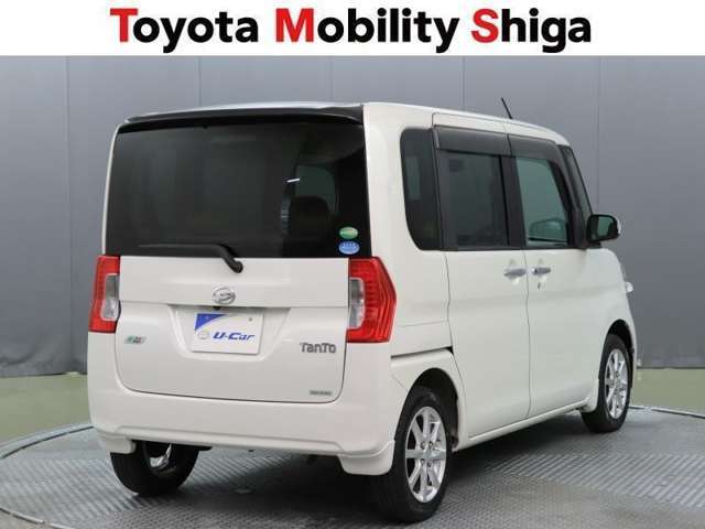 中古車の総合評価や内外装の状態などが一目でわかるようプロの検査員が車両状態を検査した「車両検査証明書」をご用意しています。
