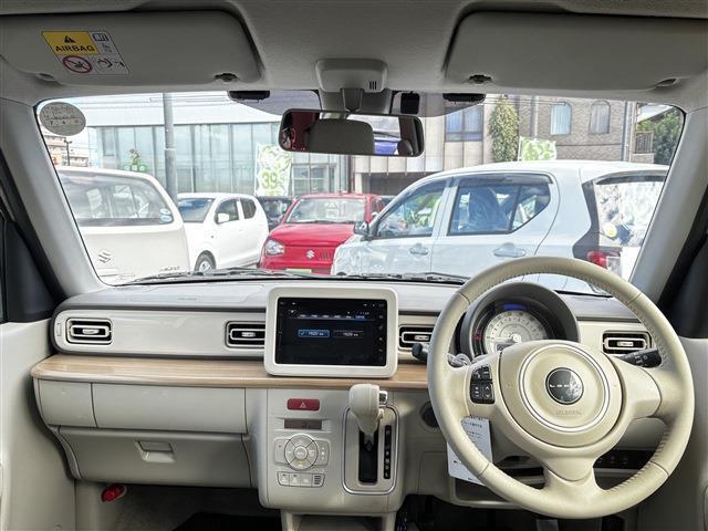 ★200名以上のスタッフで対応★　各専門店に専門のスタッフを配置する事でお客様に合ったアドバイスをさせて頂きます。女性スタッフも多数在籍していますので、女性の方でも安心してご来店ください！！