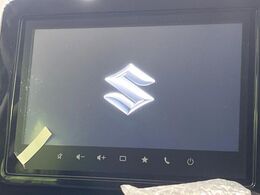 【大画面ナビ】人気の大型9インチナビを装備。存在感のある大画面はインパクト大！ナビ利用時のマップ表示は見やすく、テレビやDVDは臨場感がアップ！いつものドライブがグッと楽しくなります♪