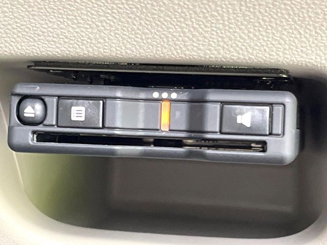 【ETC】高速道路の料金所をストレスなく通過！話題のスポットやサービスエリアに多い「スマートIC」利用時は必須のアイテムです。当店でセットアップを実施、ご納車当日からすぐにご利用いただけます！