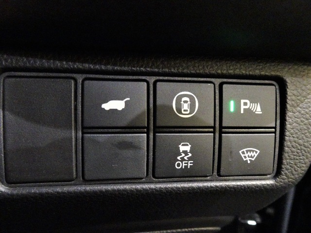 パーキングセンサー付きです♪