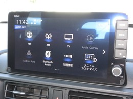 ナビゲーションはギャザズ9インチメモリーナビ(LXM-242ZFNi)が装着されております。AM、FM、フルセグTV、Bluetoothがご使用いただけます。