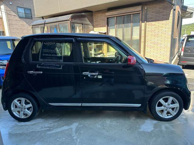 リーズナブルな価格帯の車両を取り揃えておりますが、車両自体の質は落とさずに良いものを安くを心掛けております