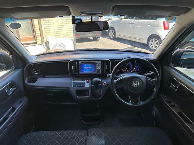 H24年式ホンダN-ONE入庫いたしました、Gathersナビ、バックカメラ、ドラレコ、ETC、スマートキー2個、オートライト、オートエアコン、CDDVD再生、純正アルミ、HID