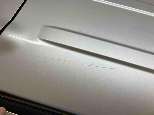 キズ・凹み情報＊ルーフにキズがございます。