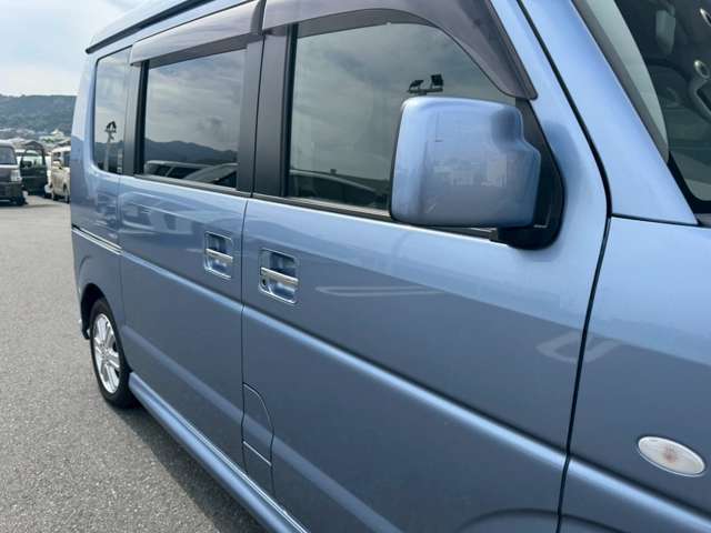 大型屋根つき展示場完備！お車のご用命は株式会社TMオートサービスまで。静岡県富士市松本301-1TEL0545-64-9555