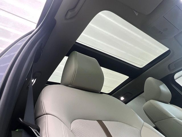 【問合せ：0776-53-4907】【パノラマサンルーフ】車内の解放感が一気に上がる大型のパノラマルーフ！季節を問わず開放的で快適なドライブをお楽しみいただけます。