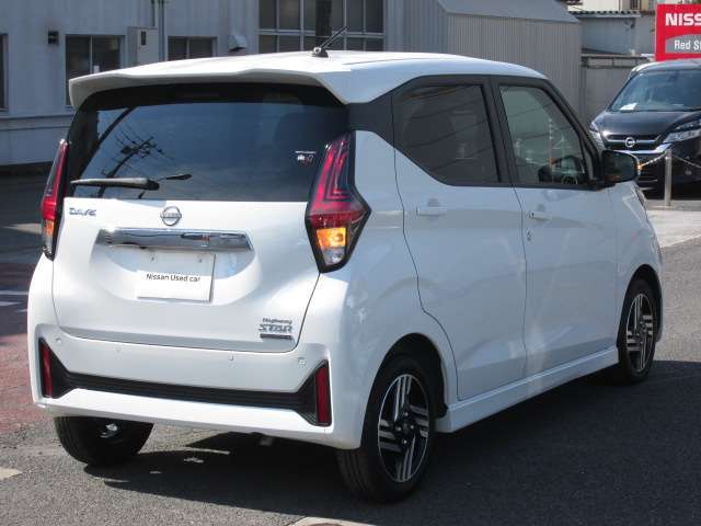 新車メーカー保証継承しての販売納車となります。＊保証内容＊【特別保証】新車登録日より5年又は10万kmまで　【一般保証】新車登録日より3年又は6万kmまで