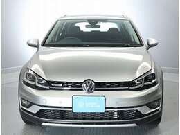 直線的なで綺麗なプレスラインがフォルクスワーゲンらしさを演出します。