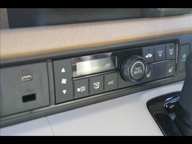 アベカツ自動車では軽自動車・普通車問わず,オールメーカーの人気車種が勢ぞろいしております！！