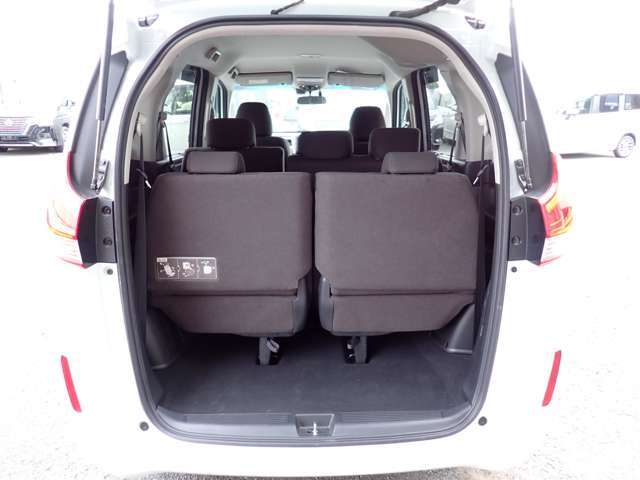 ラゲッチは広々！シートアレンジで大きな荷物も積めますよ！