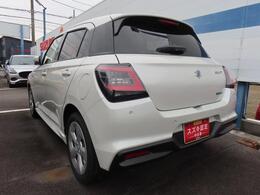 大きなスズキの看板が目印！！