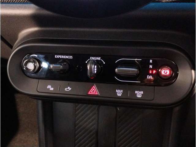 ミニ独特のゴーカートフィーリングと呼ばれる軽快なハンドリングはAT車、MT車のどちらでも楽しめます。