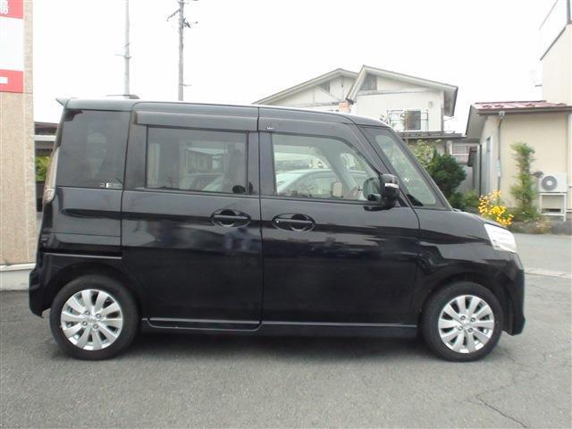 全車外装を丁寧にバフで磨き、撥水系コーティングを施工して納車です♪中古車とは思えないピカピカな輝きできっとご満足頂けるはずです♪キレイなお車って気分が良いですよね♪