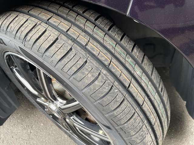 タイヤは弊社で新品に交換いたしました♪