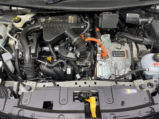 親切・丁寧な専門メカニックスタッフが応対！・車検・点検整備・事故等の修理などアフターサービスも安心。お車のカスタマイズもネクステージのサービススタッフまでご相談ください！