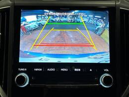 【バックカメラ】駐車時に後方がリアルタイム映像で確認できます。大型商業施設や立体駐車場での駐車時や、夜間のバック時に大活躍！運転スキルに関わらず、今や必須となった装備のひとつです！