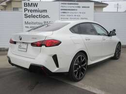 名鉄AUTOオリジナルコーティングMコートをはじめウインドフィルム施工、ドライブレコーダー取付、BMWパフォーマンスアクセサリーなど各種承ります。