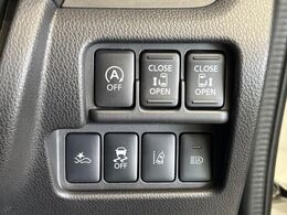 【両側パワースライドドア】スマートキーや運転席のスイッチで後席両側スライドドアの開閉が可能♪電動だから力を入れてドアを開ける必要が無く、小さなお子様でも簡単に開け閉めでき快適です♪