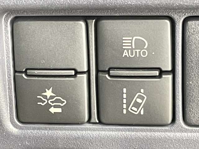 ガリバー千葉ニュータウン店は千葉県印西市にございます。国道464号線沿い、北総線印西牧の原駅前にございます。展示車約300台の千葉茨城エリア有数の中古車展示場です。全車両試乗可能♪