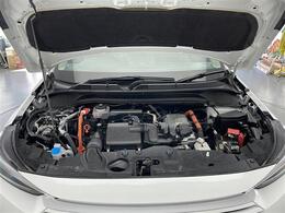 【エンジンルーム】エンジンの調子は良好です！ご納車前にはしっかりとオイル交換・その他油種類の点検補充をさせて頂きます。また、ガリバーでは修復歴のある車は販売いたしません。