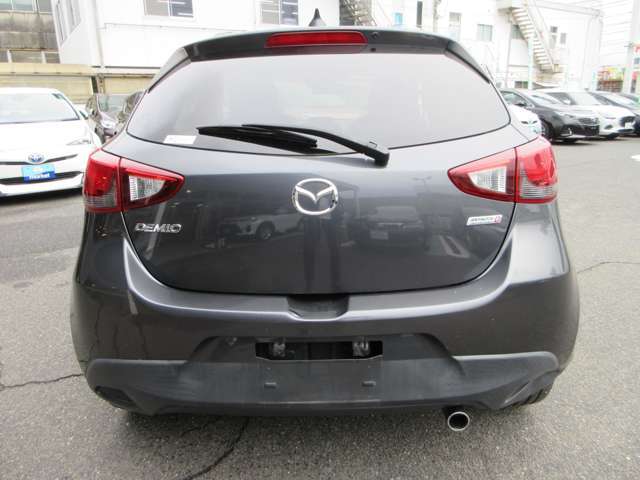 商品化工場を完備していますので、綺麗なお車をご提供させていただく事が可能です♪