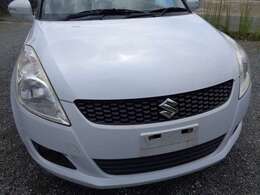 お客様から直接買い取った車を中心に限られたスペースで販売しているため流通コストが異なります。そのため、在庫車の回転が早く入庫後1日売れちゃうこともあります。カーセンサー　フリー電話：0078-6002-569407