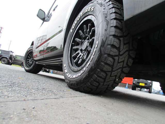 ＜ディーゼルターボ＞＜純正10.1型ナビTV＞＜純正後席モニター＞　フルセグ　ETC　両側Pスライド＆Pバックドア　パノラマビューカメラ　社外16アルミ＆TOYOタイヤ　シートH　純正LEDライト