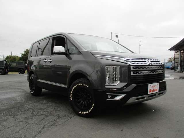 ＜ディーゼルターボ＞＜純正10.1型ナビTV＞＜純正後席モニター＞　フルセグ　ETC　両側Pスライド＆Pバックドア　パノラマビューカメラ　社外16アルミ＆TOYOタイヤ　シートH　純正LEDライト