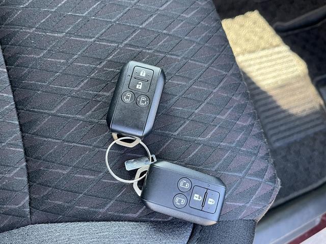 リモコンキーです！予備キーも1本付いてます！
