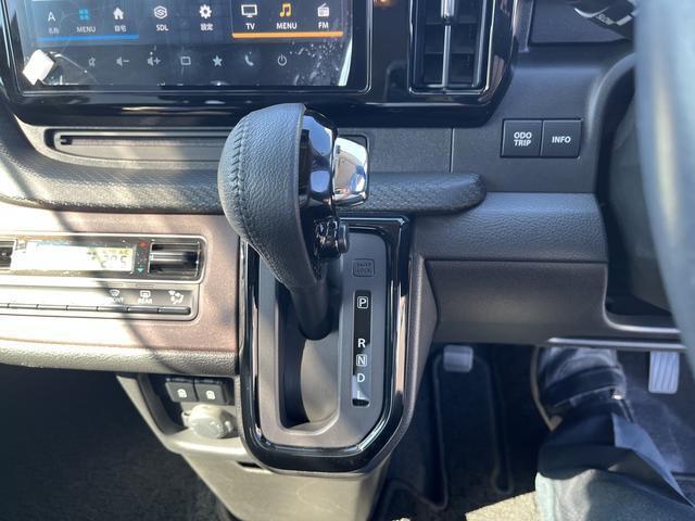 無断変速オートマ（CVT）は滑らかな変速で燃費も良いですよ！