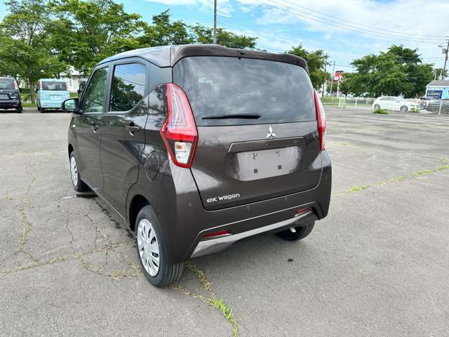 国交省の代わりに車検認定ができる「陸運局指定工場」の資格をもっており、熟練の整備士や国家資格を持った整備士が揃ってます！