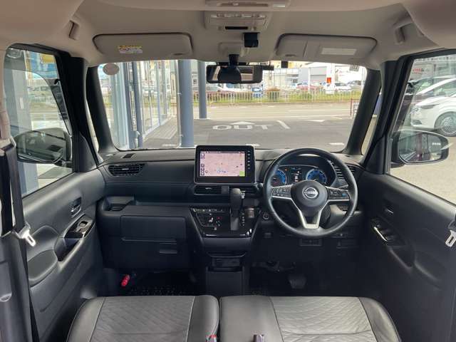 広々とした見晴らし角度を確保☆信号や標識の視認性が向上し、安全運転に貢献☆