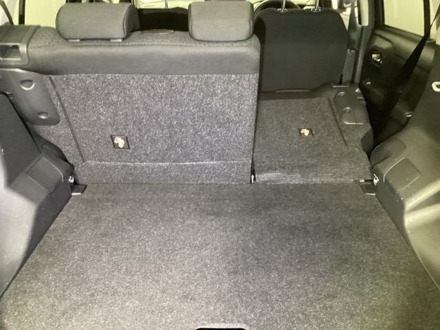 大きな買い物や旅行などにも、たくさんの荷物が積めて便利です！！