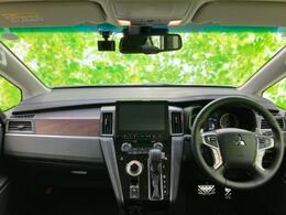 「この車の写真をもっと見たい」「状態が気になる」「この装備はついている？」どんな小さな疑問でもお気軽にお問い合わせください！