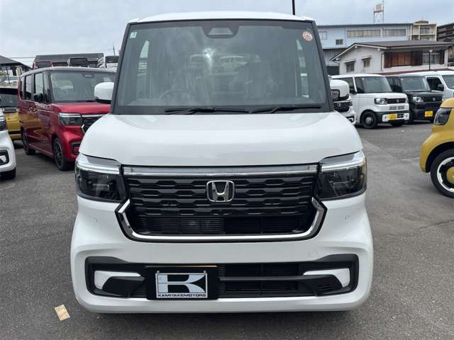 ★全国トップレベルの販売台数実績★　　★枚方本店年間販売台数3700台！オールメーカー全車種取り扱いしております★