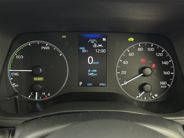 【スピードメーター】メーターがシンプルで見やすく運転しやすいですね！