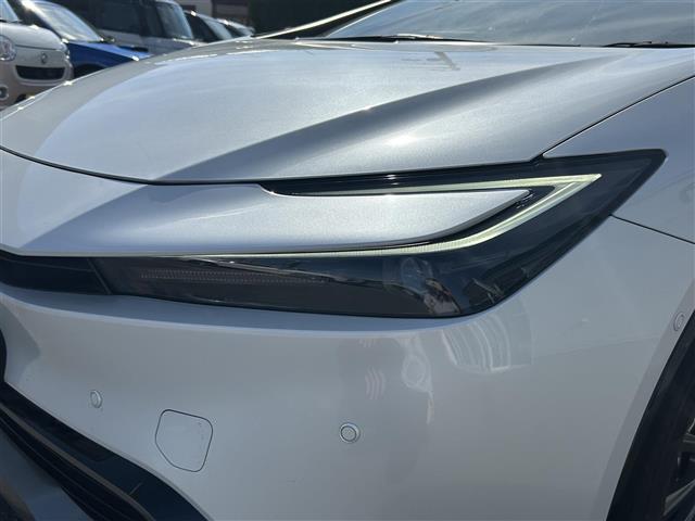 気になる車はすぐにお問い合わせください！画面右側の0066から始まる無料ダイヤルからお問い合わせ下さい！専門スタッフがお車のご質問にお答えいたします！