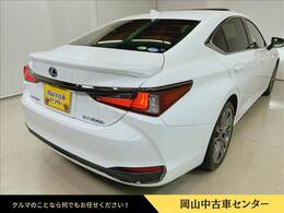 岡山中古車センター　入庫　レクサス　ES　ES300h　Fスポーツ　2020年　後期　ホワイト　中古車はプリクラッシュやBSMなど先進安全装備も充実！レーダークルーズでロングドライブも安心！