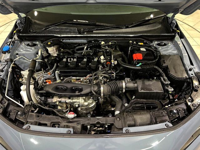 親切・丁寧な専門メカニックスタッフが応対！・車検・点検整備・事故等の修理などアフターサービスも安心。お車のカスタマイズもネクステージのサービススタッフまでご相談ください！