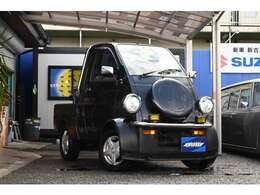 【末永いお付き合い】当社は『売って終わり』ではございません。販売はお客様とのお付き合いのスタートだと考えます。販売後も、定期メンテナンス・車検・追加カスタム・各種OP取り付け等、何でもご相談下さい！